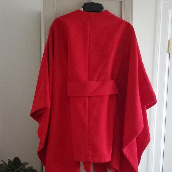 Rachel Zoe Red Cape Poncho - Picture 5 of 7